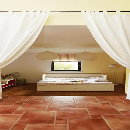 Διαμέρισμα In With Balcony