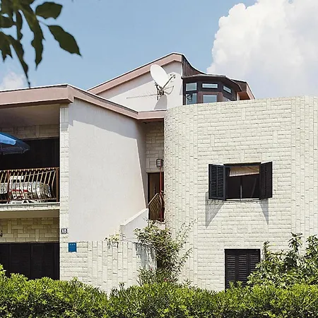 Διαμέρισμα In With Balcony